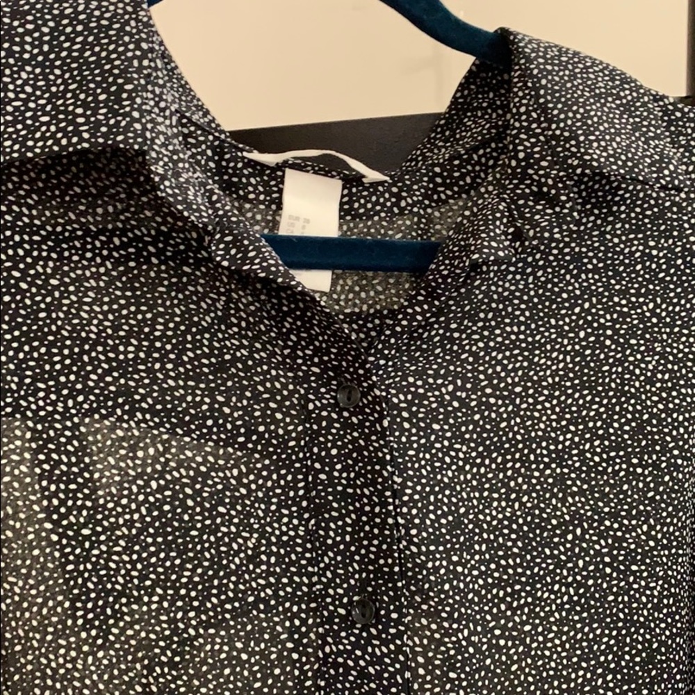 High low button down - Picture 3 of 3